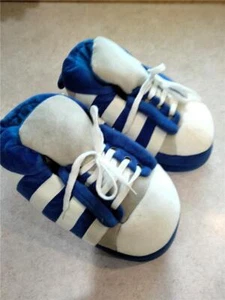 NEW OVERSIZED COMFORTABLE BLUE & WHITE SLIPPERS-LARGE ONLY MENS 9-12 - Picture 1 of 3