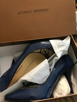BRAND NEW NIB Audrey Brooke Size 7 Navy Heel with black mesh and bow on toe - Image 1 of 4