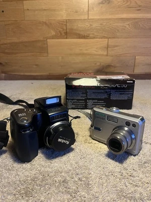 2 X Digital Cameras Kodak Dx7590 5mp Pentax Optio 60 6MP - Image 1 of 4
