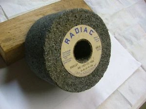 Rasenmähermesser Schleifer/Schärfen. RADIAC SCHLEIFSCHEIBE 5 ZOLL X 3 ZOLL X 1,25 ZOLL  - Bild 1 von 7