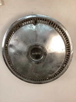 1972 - 1979 年林肯 Mark IV 15 英寸 90 罗形轮毂盖/车轮盖老式旧 — 第 1/2 张图片