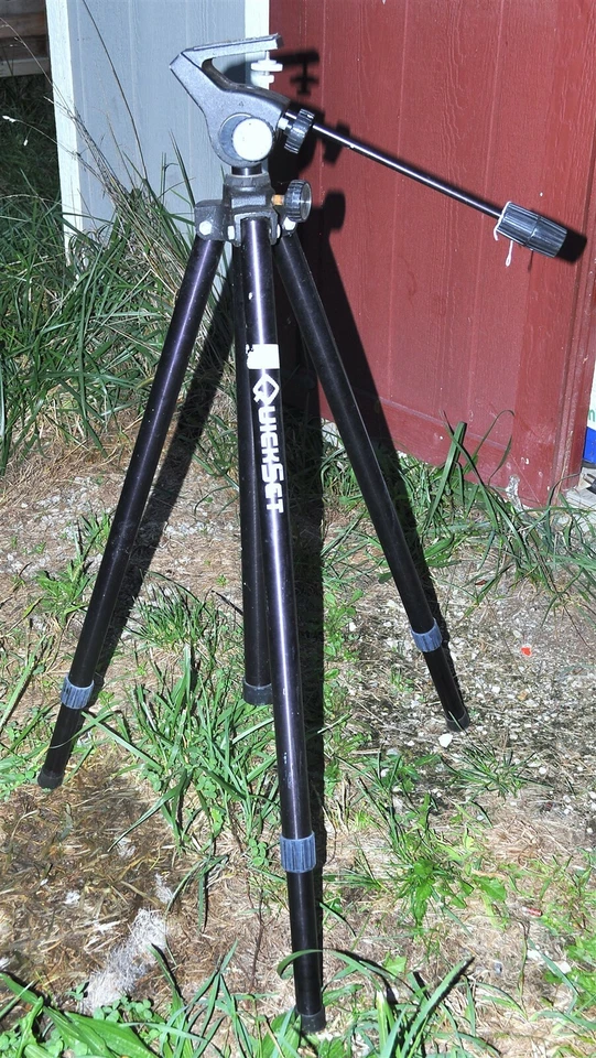QUICKSET Digital Camera/Camcorder Tripod SCHOOL SURPLUS GOOD - Image 1 of 1