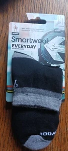 Smartwool socks Small S Sm Ankle Boot merino wool Black Women Classic Striped - Picture 1 of 3