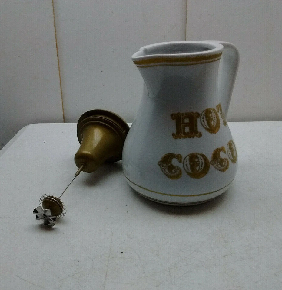 Jarra espumador blanco para hacer chocolate Chef'n Hot Cocoa Foto 1 de 4