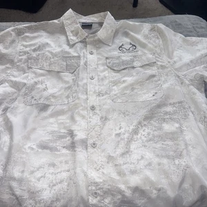 RealTree Fishing NEW LT Men's Short Sleeve Button Down Shirt Gray Tones - Picture 1 of 8
