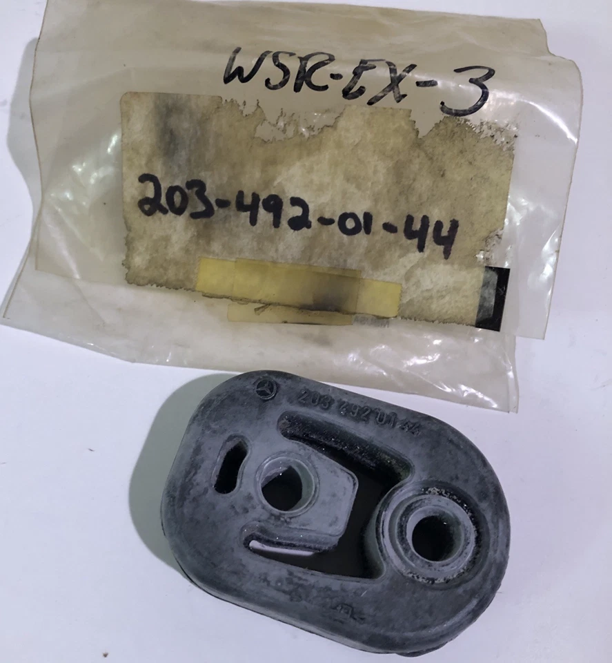 Suspensión sistema escape mercedes-benz 2034920144 c230 c240 c280 c32 amg Foto 1 de 4