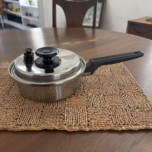 Royal Prestige 7,5" Durchmesser Silberlegierung Kupfer Titan Topf mit belüftetem Deckel - Bild 1 von 18