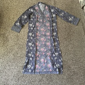 Sapphire 1 Piece Size Small Printed Lawn Stitched Shirt Pakistani - Picture 1 of 11