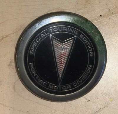 Pontiac 6000 1989-1993 emblema de parrilla 10038546 C-1 OEM Foto 1 de 2