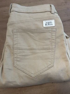 NWT Ben Sherman Chino Pants Men's Slim Fit Stretch Tan Casual Khaki Sand 30 X 32 - Picture 1 of 7