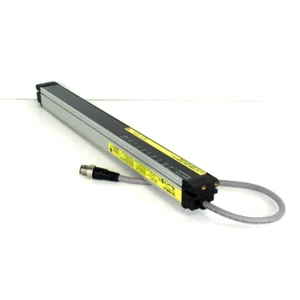 Omron F3SJ-B0385-25-L Safety Light Curtain Emitter 385mm - Picture 1 of 4