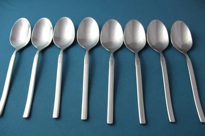 8 cucharas soperas Zwilling J. A. Henckels OPUS Brillante 18/10 Inoxidable 7 3/8" Foto 1 de 4