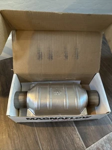 MagnaFlow 334106 California Grade CARB Compliant Universal Catalytic Converter - Picture 1 of 3