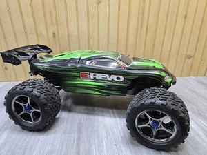 *RARE* Traxxas E-Revo 1.0 Monster Truck Roller Nice ! - Picture 1 of 8