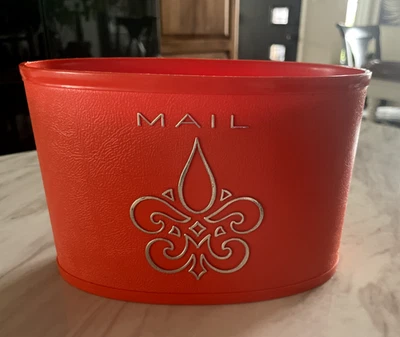 VINTAGE MCM 1969 STERLING ORANGE PLASTIC MAIL/BILL HOLDER - Image 1 of 4