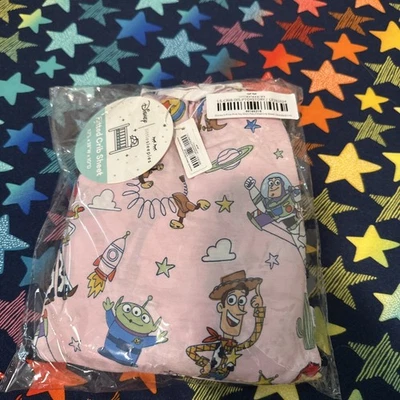 Hoja de cuna estándar Little Sleepies Disney Toy Story Pals nueva en caja Foto 1 de 3