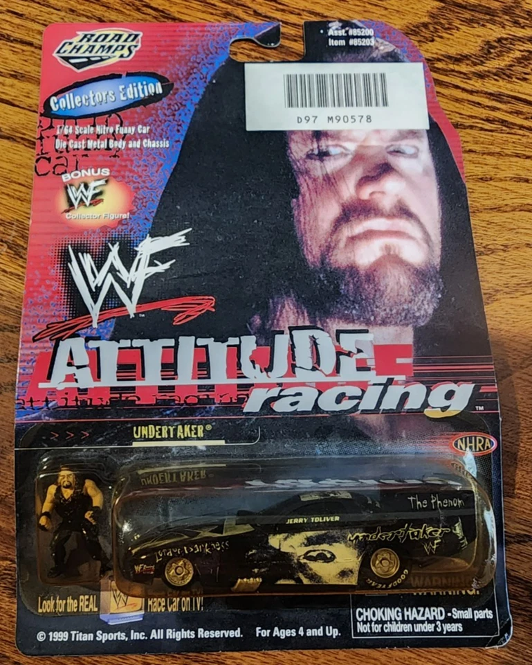 Road Champs WWF Stone Cold Steve Austin 1/64 Funny Car With Figure WWE 316