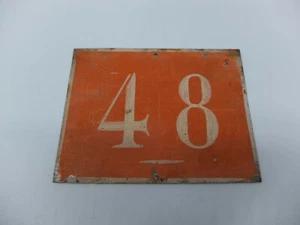 Hausnummer 48 rot Blech Blechschild Antik Frankreich französisch Weltkrieg - Picture 1 of 2