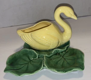 Vintage Keramik gelber Schwan auf Lilien Pads - Bild 1 von 7