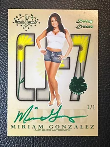 2012 Bench Warmer Daizy Dukez Dixie CJ-7 Green Foil Miriam Gonzalez 1/1 Auto - Picture 1 of 2