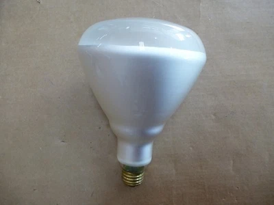 4 Pack Of 100W BR40 Reflector Long Life Flood Light Bulbs USA Made - Image 1 of 4