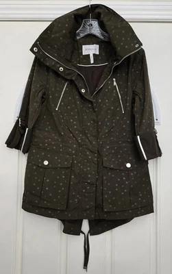 Chaqueta de Lluvia BCBGenaration Mujer M Verde Lunares Capucha Cintura Ajustada Logo Forrada Foto 1 de 4
