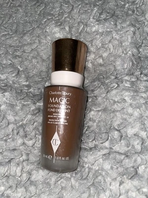 Base Charlotte Tilbury Magic tono oscuro 12 descontinuada sin caja como se muestra Foto 1 de 3
