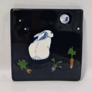 Vtg Karen Howell Pottery Legend Of The Rabbit Moon Tile Trivet Bunny Carrot 1987 - Picture 1 of 22