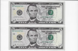 2021 $5 US Federal Reserve STAR Notes (2) 2 Cons. Serial Numbers MINNEAPOLIS - Picture 1 of 2