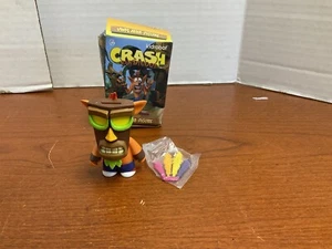 Kidrobot Crash Bandicoot Mini Series - Crash & Aku - Picture 1 of 1