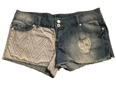 Pantalones cortos Vanity Jean para mujer talla 29Dakota deshilachados cortes desgastados (cintura 35") Foto 1 de 4