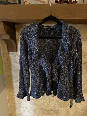 NUEVO $79 INC International Concepts Mujer M Gris Plateado Metálico Volantes Cárdigan Foto 1 de 4