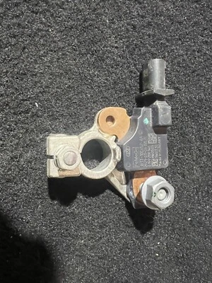 SISTEMA DE GESTIÓN DE BATERÍAS RANGER BMS Terminal Tierra - JB3T-10C652-AA - 2011 encendido Foto 1 de 3