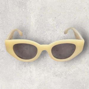 Gafas de sol para mujer BURBERRY BE4390 406793 prado marfil marrón claro 47 mm - Imagen 1 de 8