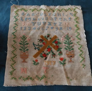 ABC Libro Antiguo M Camiseta 1917 Bordado De Lana - Imagen 1 de 7