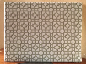 N NATORI QUEEN Sheet Set 100% Cotton 200TC Geometric Grayish Green/White New - Picture 1 of 7
