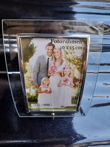 Hochwertiger Glas Bilderrahmen geschwungen für Fotos 10 x 15 cm - Bild 1 von 4