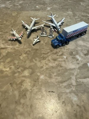 Lot 8 Vintage 1989 Galoob Micro Machines Boeing 747  Plane NASA Semi Figures - Image 1 of 3