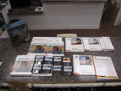Adobe Photoshop 3.0 Macintosh 3.5” Disks Software & Adobe Photoshop 2.0 Manuals - Image 1 of 4