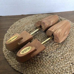 NORDSTROM CEDAR SHOE KEEPERS SIZE M 2er Set - Bild 1 von 6