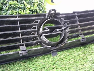 Calandre OPEL VECTRA B PHASE 1 - Photo 1/4