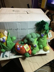 Veggie Friends, Tomato, Broccoli, Celery, Corn On The Cob Plush - Picture 1 of 9