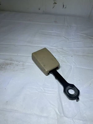 2007 Jaguar XKR XK X150 Rear Right or Left Side Seat Belt Buckle Black SEP OEM - Image 1 of 4