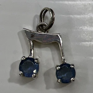 Banda de música retro de plata esterlina 925 con viga colgante de circonita cúbica azul octava nota dieciséis - Imagen 1 de 6