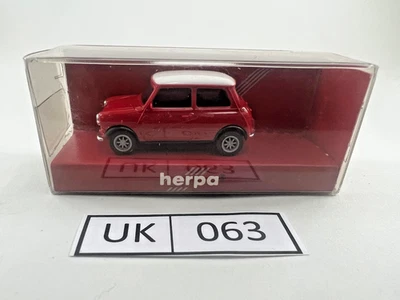 HERPA Mini Cooper #021104 "Oldtimer" Red H0 1:87 "SKU UK063" - Ref.  F007 - Image 1 of 4