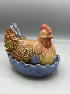 Glasierte Keramik Henne auf Nest Bonboniere Butterdose Schmuckschatulle Nest mit Deckel - Bild 1 von 8