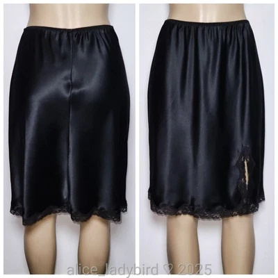 BRILLANTE De Colección VICTORIA'S SECRET Media Falda Deslizante Sedoso SATINADO Encaje Hendidura ~L Foto 1 de 4
