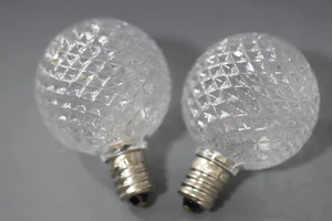 Vickerman G40 LED Cool White Bulb E12 Nickel Base 45W - Package of 25 - Picture 1 of 4