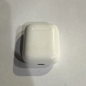 Apple AirPods 1st Gen A1523 | Parts Only | Left Ear Doesn’t Work - Picture 1 of 6