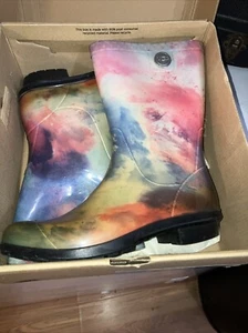 UGG Women's Sienna Rain Boots Size 7 Watercolor - Picture 1 of 4